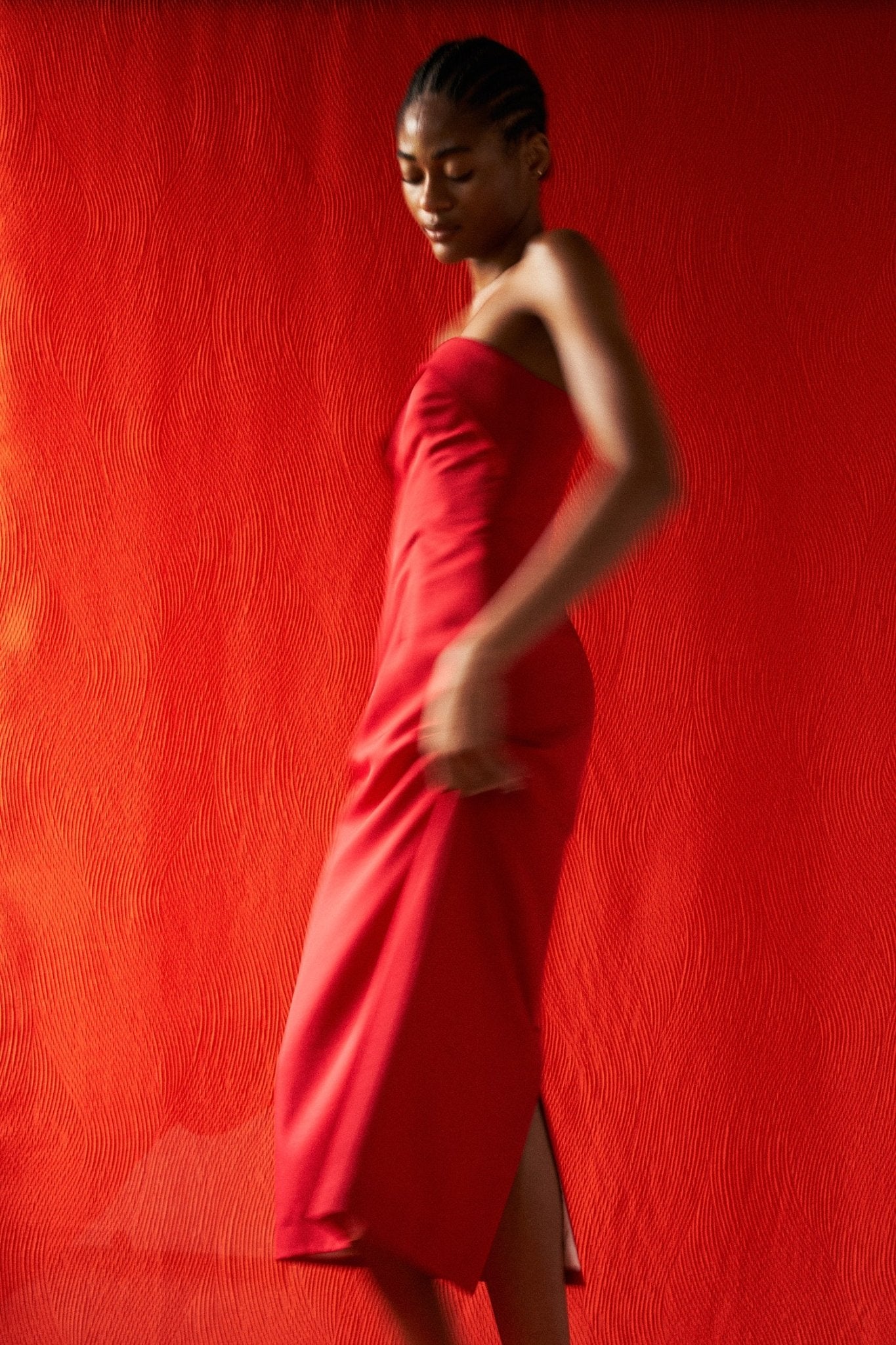 INES RUBY RED SUSTAINABLY SOURCED TWILL DRESS - E.STOTT